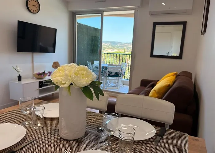 Magnifique Piscine アパート *